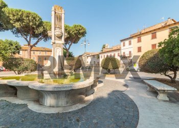 Edificio all\'aperto - Appartamento Corso Vittorio Emanuele
 
103, Monte Romano - foto 2