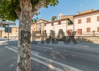 Edificio all\'aperto - Appartamento Corso Vittorio Emanuele
 
103, Monte Romano - foto 4