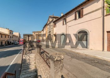 Edificio all\'aperto - Appartamento Corso Vittorio Emanuele
 
103, Monte Romano - foto 7