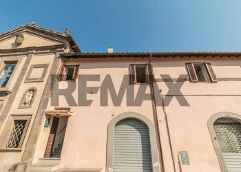 Edificio all\'aperto - Appartamento Corso Vittorio Emanuele
 
103, Monte Romano - foto 9