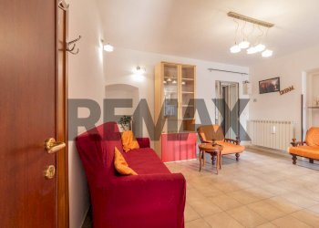 Soggiorno - Appartamento Corso Vittorio Emanuele
 
103, Monte Romano - foto 12