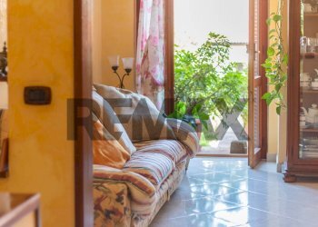 Soggiorno - Villa a Schiera Via Gravisca
 
14, Montalto di Castro - foto 15