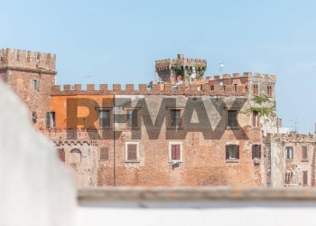 Edificio all\'aperto - Villa a Schiera Via Gravisca
 
14, Montalto di Castro - foto 42