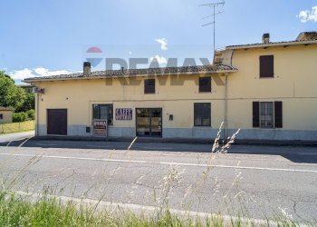 Casa all\'aperto - Locale Commerciale via calestano
97, Felino - foto 19