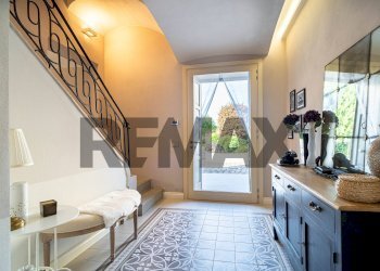 Hall / corridoio - Semi-detached house VIA GIOVANNI XXIII
 
22, Colorno - photo 5