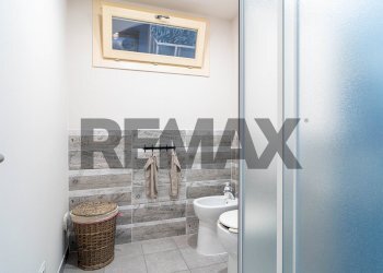 Bagno - Semi-detached house VIA GIOVANNI XXIII
 
22, Colorno - photo 9