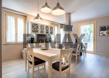 Sala da pranzo - Semi-detached house VIA GIOVANNI XXIII
 
22, Colorno - photo 17