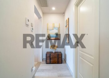 Hall / corridoio - Semi-detached house VIA GIOVANNI XXIII
 
22, Colorno - photo 35
