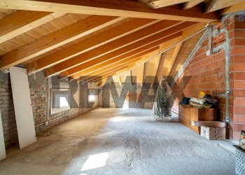 Stanza vuota - Semi-detached house VIA GIOVANNI XXIII
 
22, Colorno - photo 36