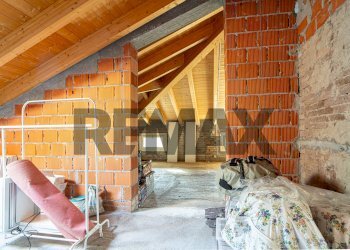 Stanza vuota - Semi-detached house VIA GIOVANNI XXIII
 
22, Colorno - photo 38