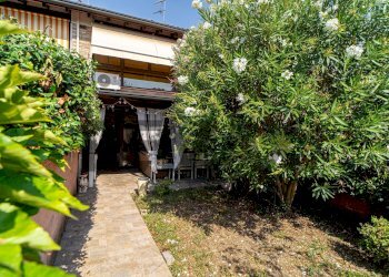 Giardino - Terraced Villa VIA GHIRARDUZZI
 
1, Parma - photo 3
