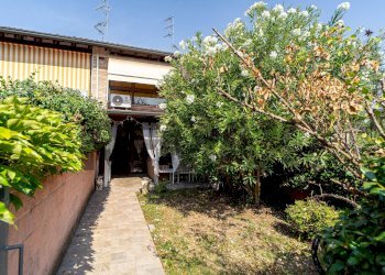 Giardino - Terraced Villa VIA GHIRARDUZZI
 
1, Parma - photo 23