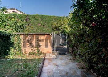 Giardino - Terraced Villa VIA GHIRARDUZZI
 
1, Parma - photo 25