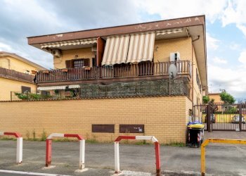 Casa all\'aperto - Bilocale Via Giarre
36 A, Roma - foto 19