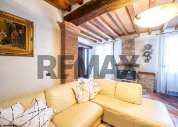 Soggiorno - Villa via villa scassa
 
39, Viadana - photo 8