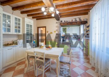 Cucina - Villa via villa scassa
 
39, Viadana - photo 17