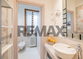 Bagno - Villa via villa scassa
 
39, Viadana - photo 21
