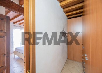 Hall / corridoio - Villa via villa scassa
 
39, Viadana - photo 28