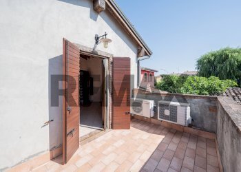 Terrazza - Villa via villa scassa
 
39, Viadana - photo 30