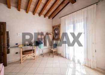 Soggiorno - Villa via villa scassa
 
39, Viadana - photo 34