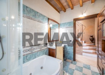 Bagno - Villa via villa scassa
 
39, Viadana - photo 38