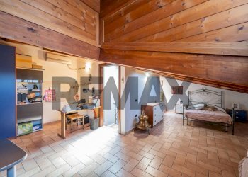 Camera / camera da letto - Villa via villa scassa
 
39, Viadana - photo 48