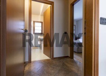 Hall / corridoio - Two-room apartment via lago maggiore
 
4, Massino Visconti - photo 12