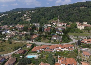 Vista delle montagne - Two-room apartment via lago maggiore
 
4, Massino Visconti - photo 19