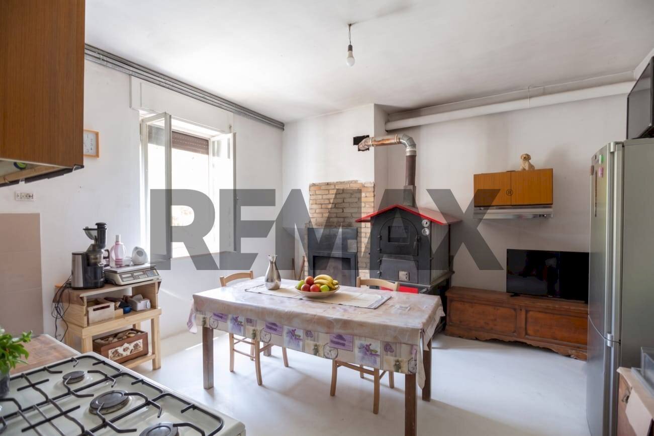 Sala da pranzo - Villa Contrada Costa Cola
67, Bucchianico - foto 3