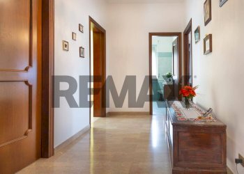 Hall / corridoio - Villa Contrada Costa Cola
 
67, Bucchianico - foto 19
