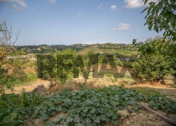 Vista delle montagne - Villa Contrada Costa Cola
 
67, Bucchianico - foto 30