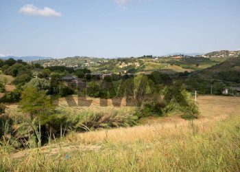 Vista delle montagne - Villa Contrada Costa Cola
 
67, Bucchianico - foto 34
