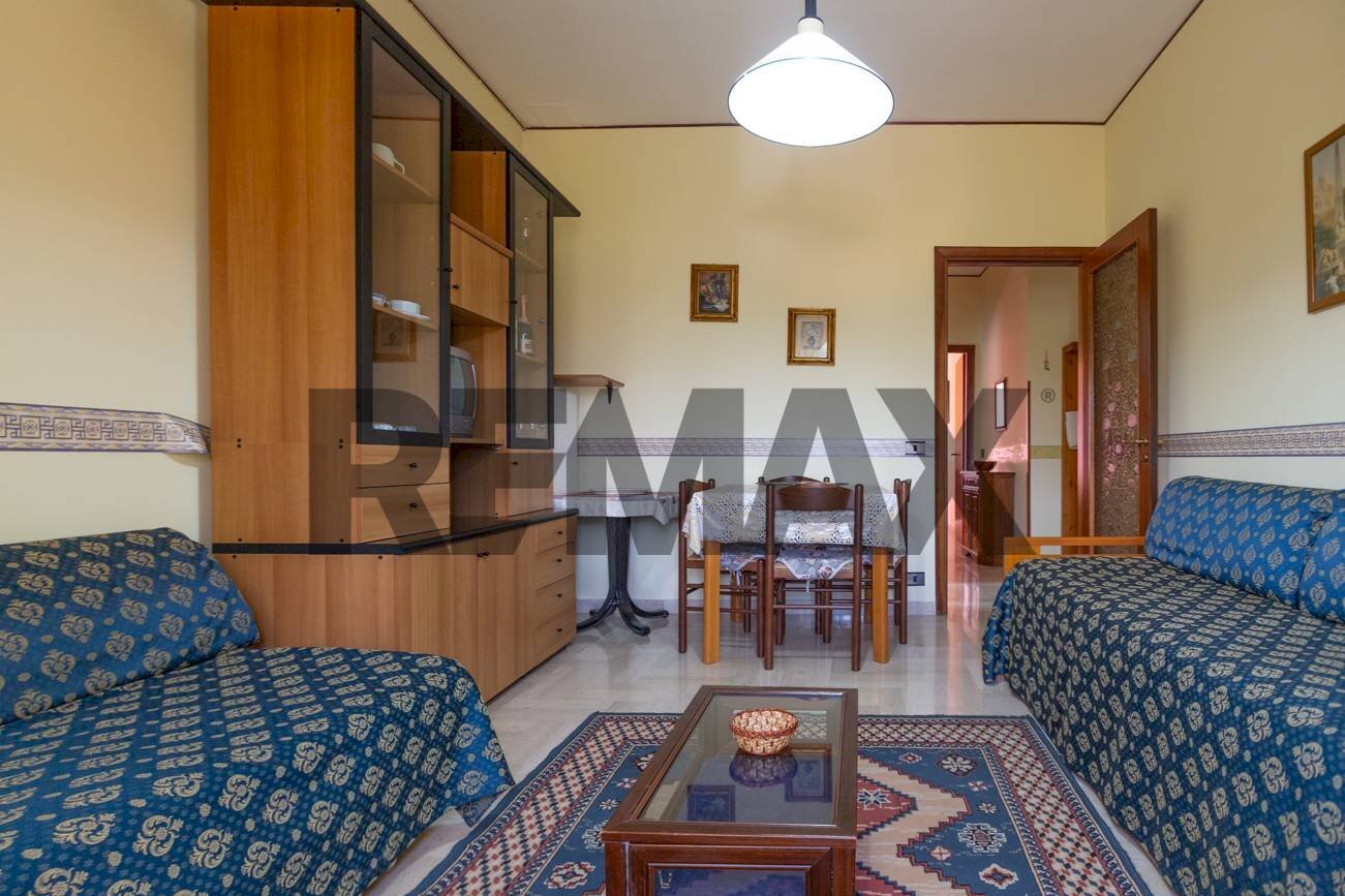 Sala da pranzo - Two-room apartment Via Sant'Elena
 
4, Caramanico Terme - photo 1