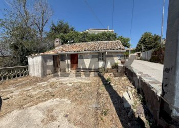 Casa all\'aperto - Terreno edificabile Salita san Salvatore
51, Rosciano - foto 12