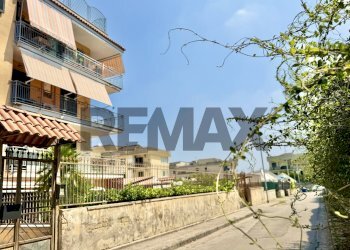 Edificio all\'aperto - Quadrilocale VIA GRAMICI
 
2, Marano di Napoli - foto 49