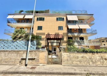Edificio all\'aperto - Quadrilocale VIA GRAMICI
 
2, Marano di Napoli - foto 50