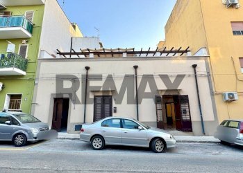 Edificio all\'aperto - Bilocale Via Dante Alighieri
 
44, Terrasini - foto 1