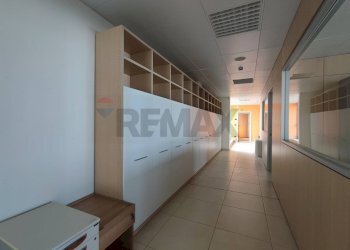 Hall / corridoio - Ufficio Via Foggia
 
165, Barletta - foto 9