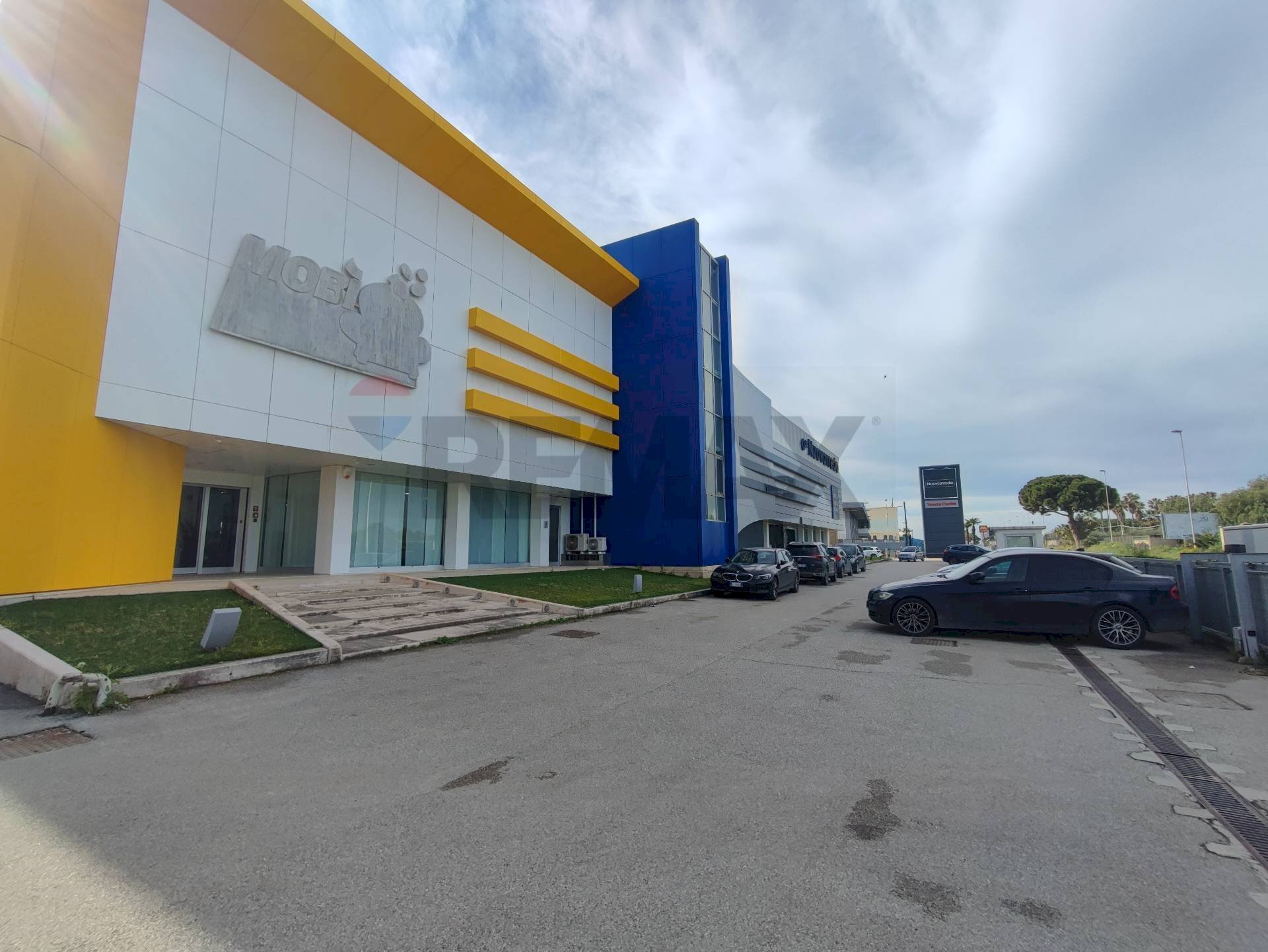 Edificio all\'aperto - Locale Commerciale Via Foggia
 
165, Barletta - foto 1