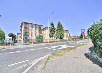 Foto 1 - Trilocale VIA GRAMSCI
 
32 C, Roncello - foto 1