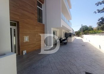 ingresso condominiale - Three-room apartment Viale Matrino
 
37, Città Sant'Angelo - photo 4