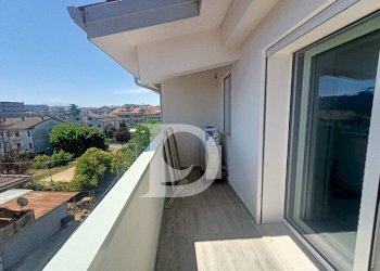balcone - Three-room apartment Viale Matrino
 
37, Città Sant'Angelo - photo 12