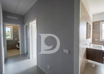 corridoio - Three-room apartment Viale Matrino
 
37, Città Sant'Angelo - photo 19