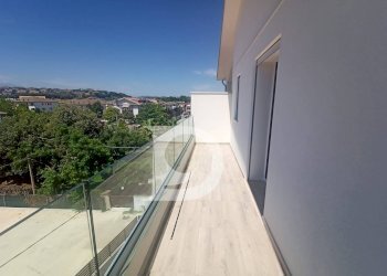 balcone - Three-room apartment Viale Matrino
 
37, Città Sant'Angelo - photo 23