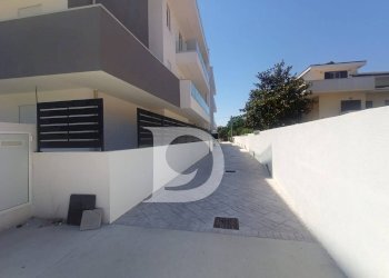 area condominiale - Three-room apartment Viale Matrino
 
37, Città Sant'Angelo - photo 35