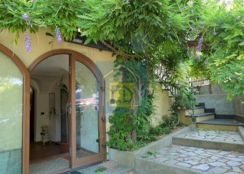 Foto 11 - Villa Via Portio
 
25, Vezzi Portio - photo 11