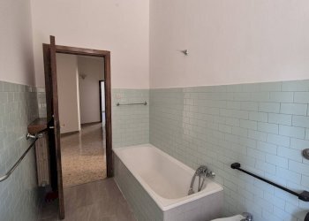 Foto 31 - Three-room apartment Via di Porta San Giovanni
 
32, Terni - photo 31