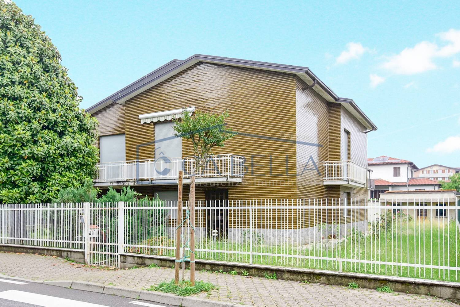 Foto 1 - Villa via pace
 
41, Limbiate - photo 1