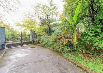 giardino - Villa Mondello di Socco
 
30, Fino Mornasco - foto 33