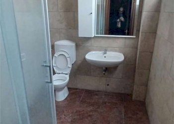 bagno - Commercial Premises Statale dei Giovi
7, Fino Mornasco - photo 5